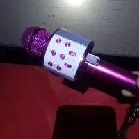 یک عدد اسپیر w800ویک عدد فلش ۱۶گیگ روی هم ۹۰۰۰۰۰۰