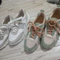 تعدادی کفش|کیف، کفش، کمربند|خرم‌آباد, |دیوار