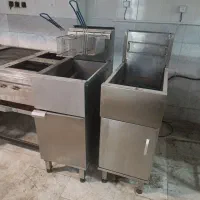 دو عدد سرخ کن مبله تمیز مرتب و سالم با تست