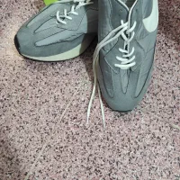 کفش ورزشی ۴۳