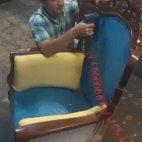 کارگاه بازسازی تمامی برند مبل و صندلی حتی در محل