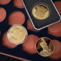 شیر و خورشید ( دکمه ها و سکه های پهلوی )