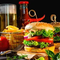 کارگر ساده در فست فود