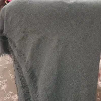 سه روسری کاملا نو / یک شال در حد نو