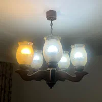 یک عدد لوستر ۵ شاخه