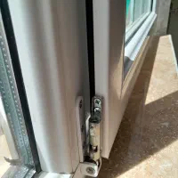 نصب و نصاب پنجره دوجداره رگلاژ تعمیرات upvc|خدمات پیشه و مهارت|رشت, توشیبا|دیوار