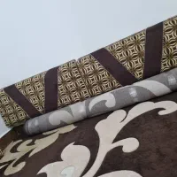 پشتی در حد نو با قیمت مناسب