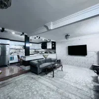 خانه ویلایی  در دو طبقه مناسب سکونت یا سازنده