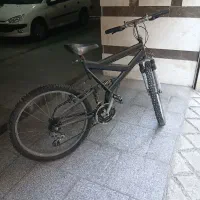 دو دستگاه دوچرخه ۲۶ و۲۰|دوچرخه، اسکیت، اسکوتر|اندیشه, اندیشه فاز ۱|دیوار