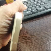 آیفون تمیز بدون هیچ گونه ایرادی|موبایل|تهران, شیراز|دیوار