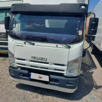 ایسوزو پی ۷۰۰