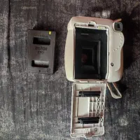 دوربین عکس فوری فوجی|دوربین عکاسی و فیلم‌برداری|قم, صفائیه|دیوار