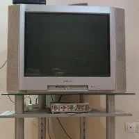 تلویزیون سونی با میز