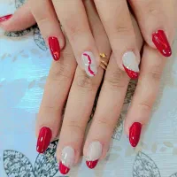 خدمات کاشت ناخن و کراتین|خدمات آرایشگری و زیبایی|خرمشهر, |دیوار