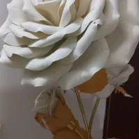 گل مصنوعی