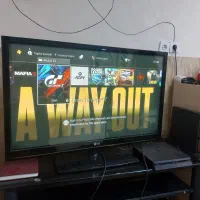 ps4  ترابایتی در کپی خور دو دسته اورجینال