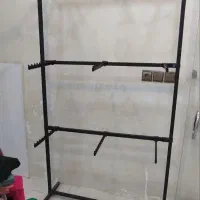 میز کار و قفسه مغازه