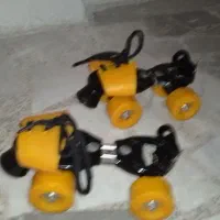 کفش اسکیت چهار چرخ|دوچرخه، اسکیت، اسکوتر|رشت, حسین آباد|دیوار