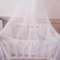 گهواره|تخت و صندلی بچه|میانه, |دیوار