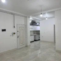 واحد ۷۰ متری کلید اول فول امکانات طبقه اول و همکف