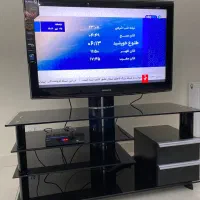 تلویزیون سامسونگ ۴۲ با میز و دستگاه دیجیتال کامل|تلویزیون و پروژکتور|تهران, نظام‌آباد|دیوار
