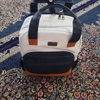 کوله نوزاد و مادر