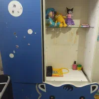 کمدبچه و ساعت ایستاده