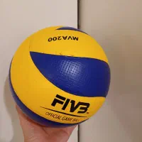 توپ والیبال