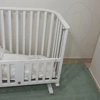 تخت بچه سالم و تمیز