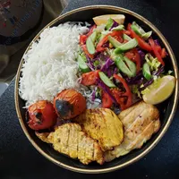 فروشنده بوفه باشگاه
