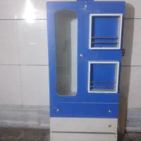 کمد نوجوان و یک عدد میز و تحریر