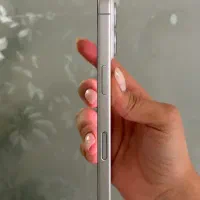 iphone 16 نرمال|موبایل|اصفهان, جلفا|دیوار