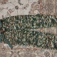 لباس بسیجی|لباس|شیراز, میدان قائم|دیوار