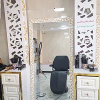 دکور آرایشگاهی و صندلی|آرایشگاه و سالن‌های زیبایی|اهواز, فاز ۲ پادادشهر|دیوار