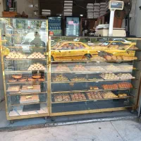 ویترین شیرینی خشک