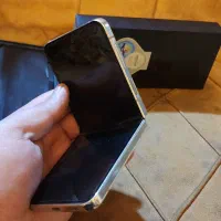 z flip new 5 سفید ۵۱۲گیگ رام ۸|موبایل|تهران, بهارستان|دیوار