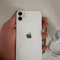 اپل iPhone 11 با حافظهٔ ۱۲۸ گیگابایت