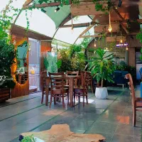 باریستا و کار آموز خانم و آقا