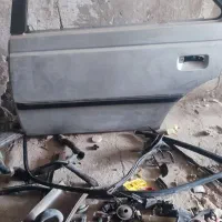 درب و جعبه عقب ۴۰۵