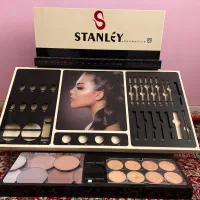 استند لوازم آرایشی