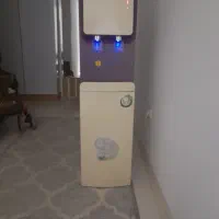 ابسردکن ایستاده