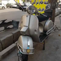 موتور سیکلت وسپا ایتالیا