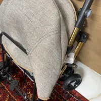 کالسکه نو برای سیسمونی