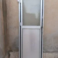 درب حمام دستشویی