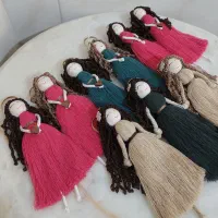 آویز عروسک