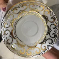 چند دست نعلبکی