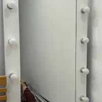 آیینه قدی لامپ دار