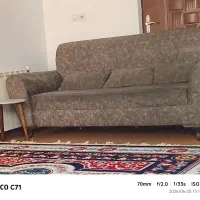 مبلمان هفت نفره با دوتا میز عسلی