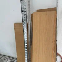 قفسه چوبی و‌فلزی