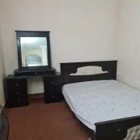 تخت دو نفره با میز آرایش